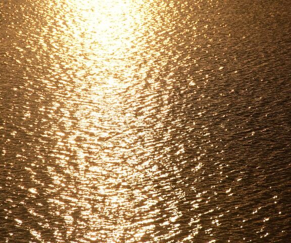 Golden Reflection Wallpaper - Download to your mobile from PHONEKY