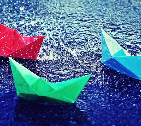 Boats In Rain Wallpaper - Download to your mobile from PHONEKY