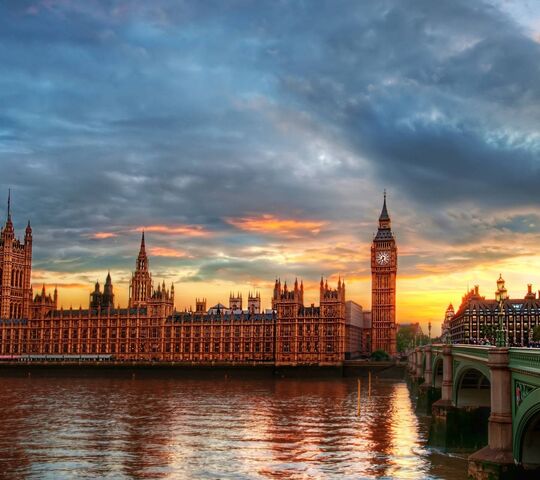 London Palace Hd Wallpaper - Download to your mobile from PHONEKY