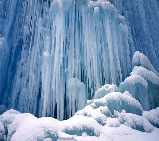 Icicles Wallpaper - Download to your mobile from PHONEKY