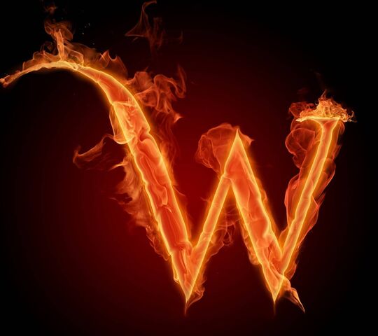 W: Biểu tượng rực lửa của sức mạnh 🔥
