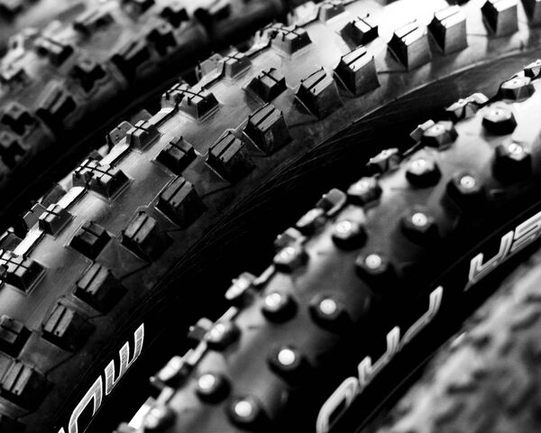 Mtb Tires Wallpaper - Download to your mobile from PHONEKY