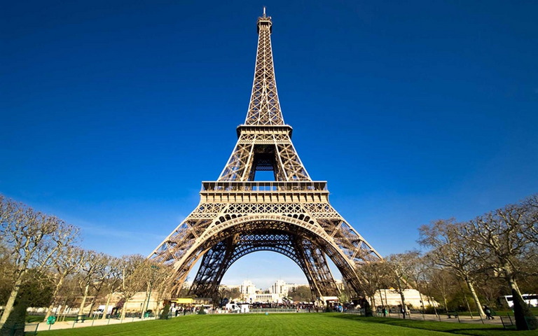 Cảnh đẹp Của Tháp Eiffel Nổi Tiếng ở Paris Hình Chụp Ảnh Nền Và Hình ảnh Để  Tải Về Miễn Phí  Pngtree