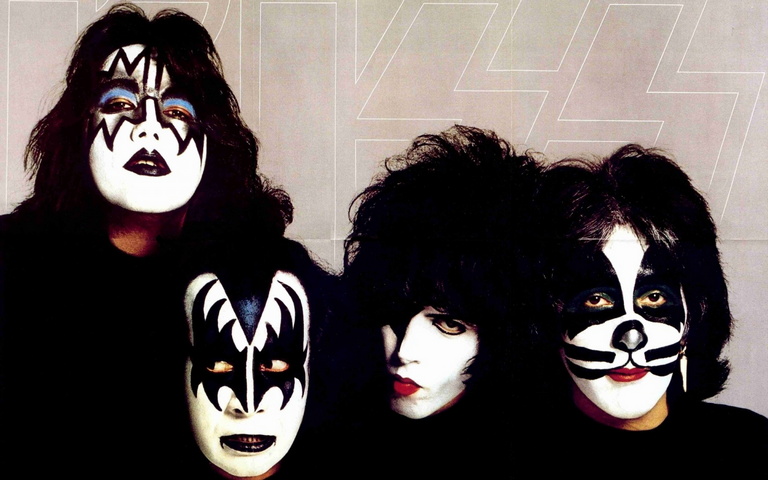 Kiss Wallpaper - Download to your mobile from PHONEKY