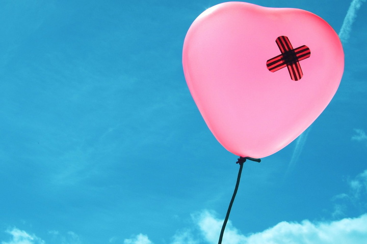 Heart Balloon Wallpaper - Download to your mobile from PHONEKY