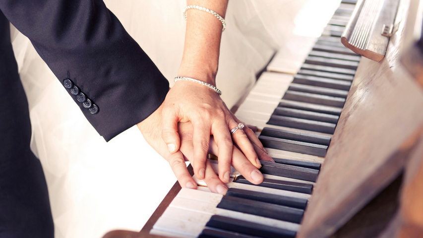 Just Married Wallpaper - Download to your mobile from PHONEKY