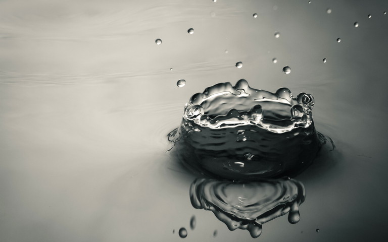 Bigger Water Loop Wallpaper - Download to your mobile from PHONEKY