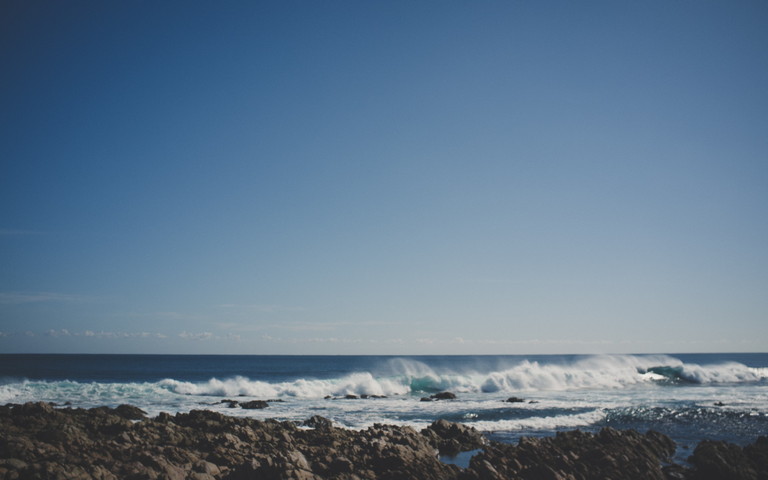 Small Waves Wallpaper - Download to your mobile from PHONEKY