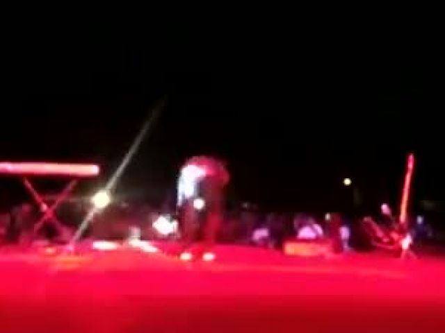 Angry Bohemia throwing stuff in Islamabad concert.MP4