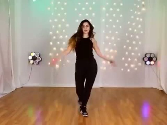 Dance on - Nashe si chadh gayi & Ude dil Befikre - Elif Khan