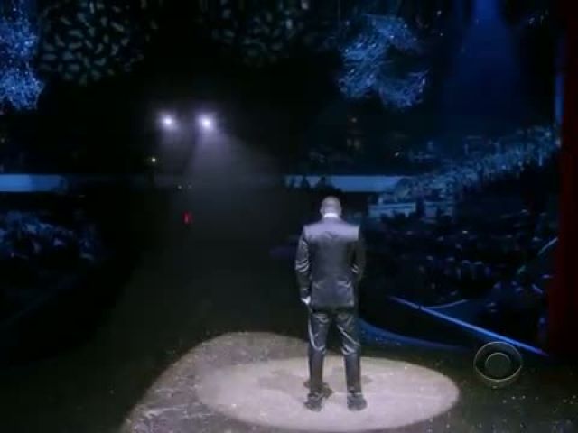 Akon - Angel Live at The Victorias Secret Fashion Show 2010 (Full HD)