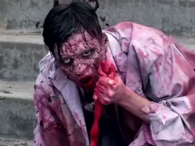 Flesh Eating Zombie Attack Prank