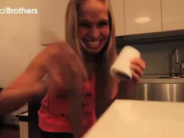 Girlfriend's REVENGE - Pepper Sprayed Toilet Paper in Butt Prank