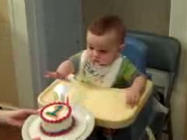 Ben 1st Time Eating Cake