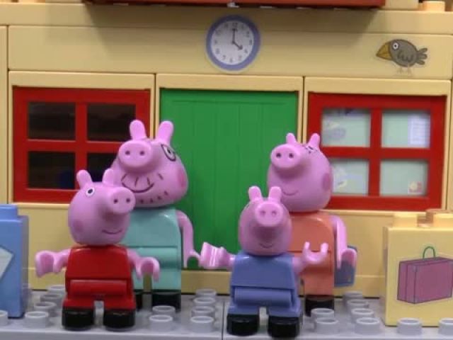 Peppa Pig - New House with Minions and Thomas