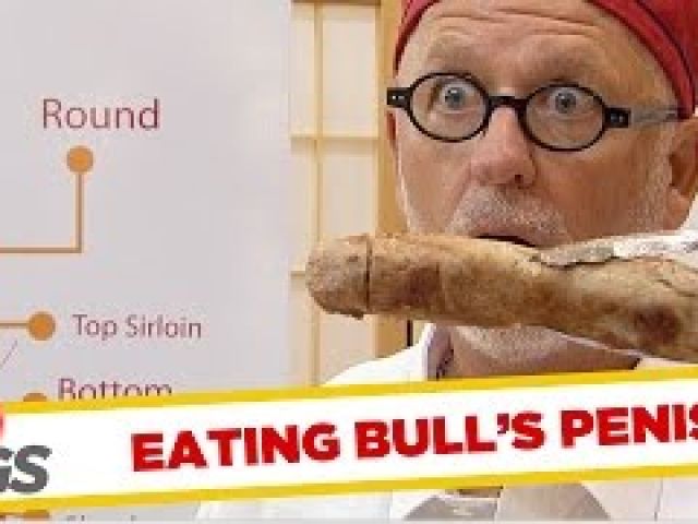 Customers Eat Bull Penis ! (Funnyyy)