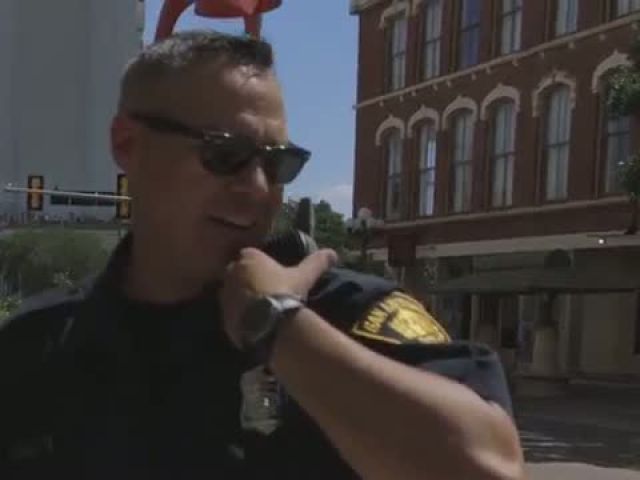 San Antonio Texas Police - New Running Man Challenge (funny)