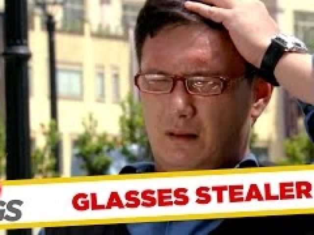 Man Steals Glasses & Runs Away