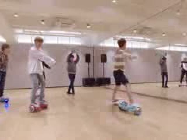 NCT DREAM Hoverboard Freestyle 2