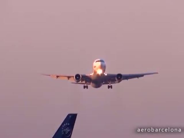 Planes almost crash with each other!