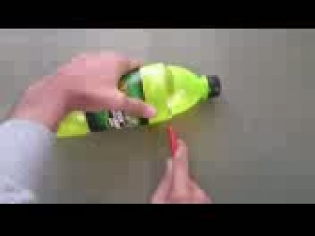 How to Make a LED Flashlight using Bottle and Sketch pen