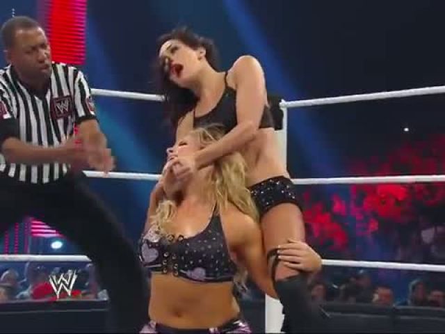 Hot Natalya vs. Brie Bella- Raw