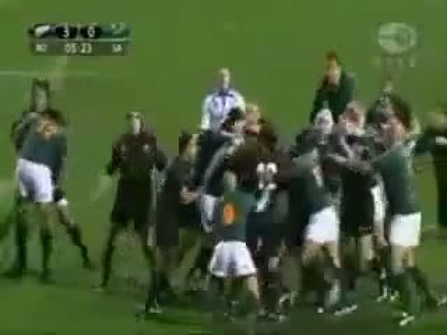 Insane rugby FIGHT South African vs All Black FIGHT