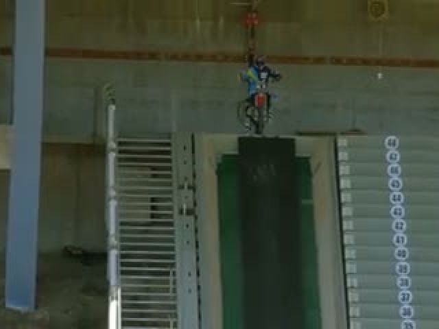 Highest motorcycle jump