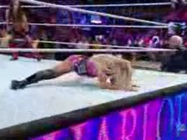 WWE Becky Lynch attacks Charlotte