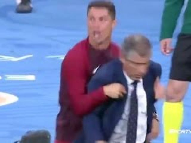 Cristiano Ronaldo Acting as Coach After Injury Portugal vs France Euro 2016 FInal