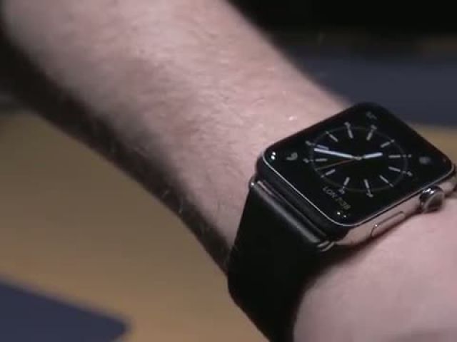 We played with a working Apple Watch