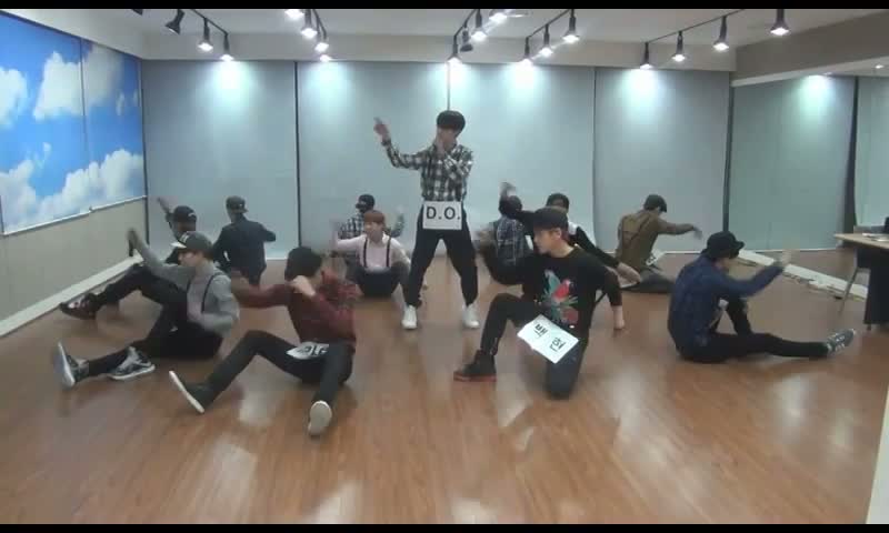 EXO - Christmas Day Dance Practice