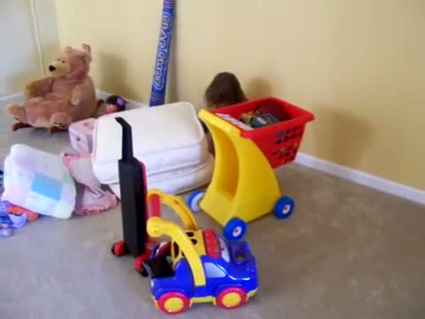 Never trust a 2 year old! Video - PHONEKY