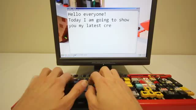 Working LEGO Computer Keyboard