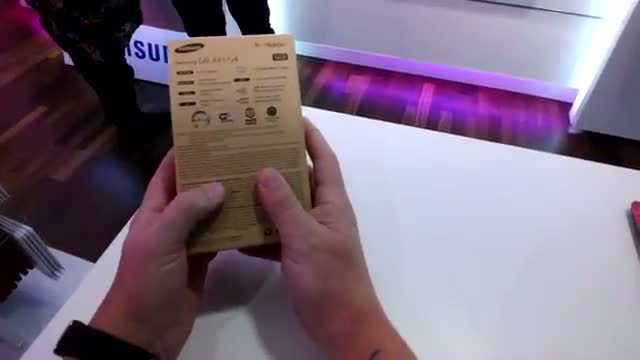 The Samsung Galaxy S5 Unboxed